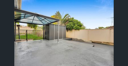 Beautiful Gem in Mount Annan - Photo 2