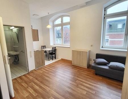 Möblierte 1-Raum-Wohnung mit Lift und Fußbodenheizung - Photo 1
