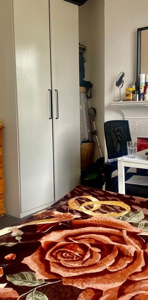 Room in a Shared House, Ivy Road, NW2 - Photo 1