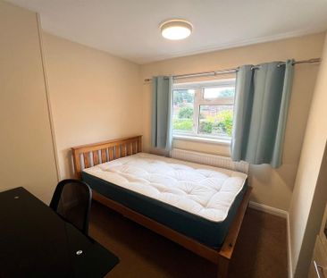 5 bedroom semi-detached house to rent - Photo 4