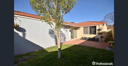 Spacious & Private Rear Duplex in a Quiet Location - Photo 4