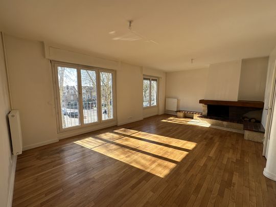 Appartement 84.82 m² - 5 Pièces - Versailles (78000) - Photo 1