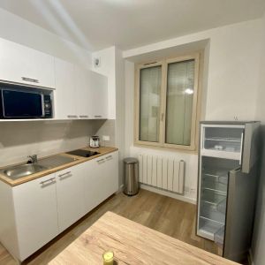 RENNES - rue Alain Bouchart - Studio meublé situé au rez-de-chaussée d'une copropriété proche d... - Photo 2