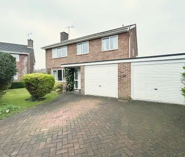 4 bedroom detached house to rent - Photo 2