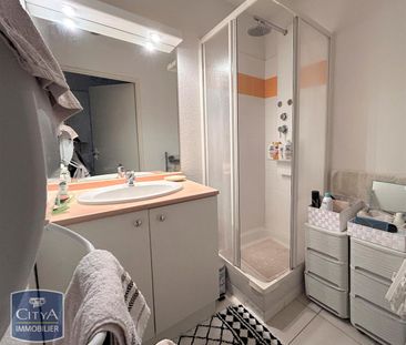 Location Appartement 2 pièces 50m² CAUSSADE 82300 - Photo 4