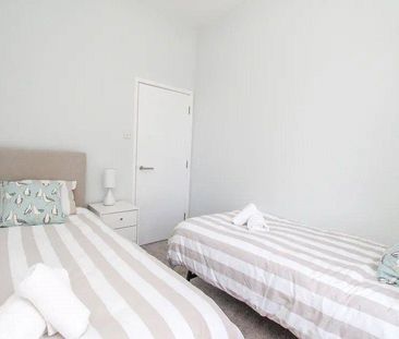 2 bedroom apartment to rent - Photo 4