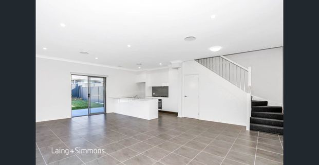Craftfully Designed Duplex in a Quiet Pocket of Denham Court! - Photo 1