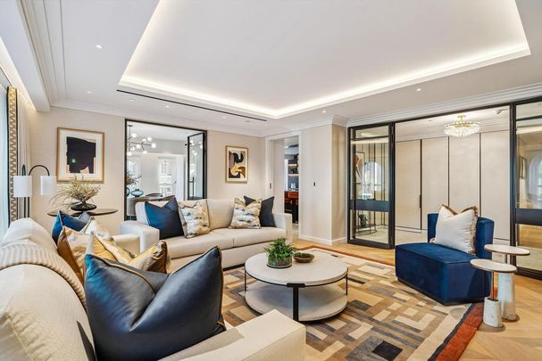 4 bedroom flat to rent - Photo 1