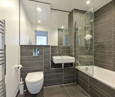 1 bedroom penthouse to rent - Photo 6
