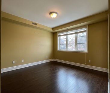 Detached Home For Lease | C8109160 - Photo 4