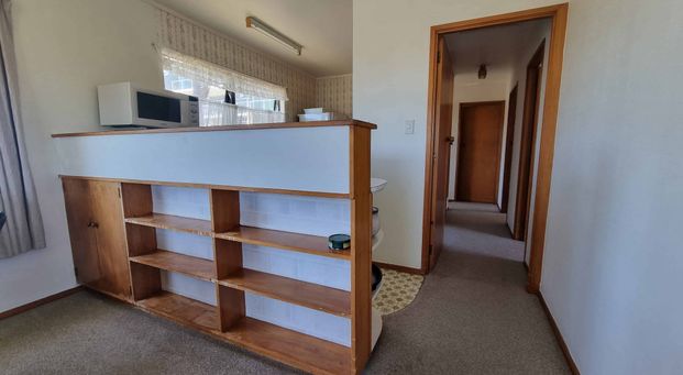 Coastal Living on Pohutukawa Ave - 2 Bedroom Home just Steps from the Beach! - Photo 1