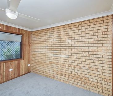 Central Living - Photo 4