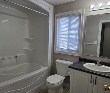 For Lease - 77 Iron Gate Street Unit# Upper, Kitchener, Ontario - Photo 3