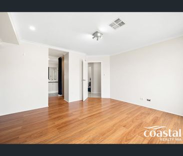 THE ENTERTAINER’S DREAM – A Home with Room for Everyone! - Photo 2