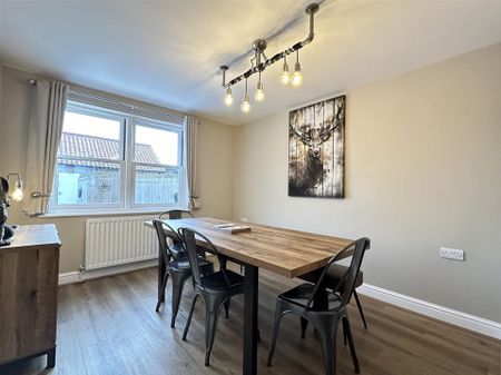 Old Peak Raven Hall Road, Peak Rav, Scarborough - Photo 3