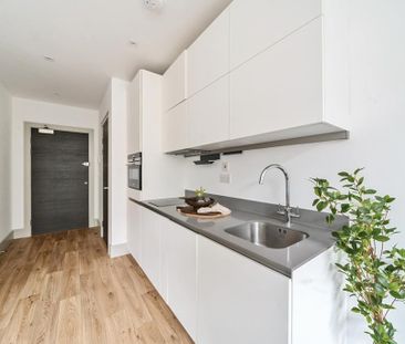 Studio to rent - Photo 6