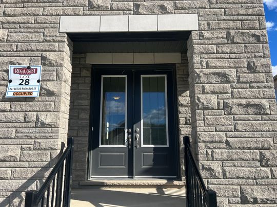 For Lease - 221 LESLIE RICHARD Street, Markham, Ontario - Photo 1