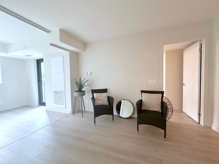 For Lease - 3385 Dundas Street Unit# 301, Toronto, Ontario - Photo 4