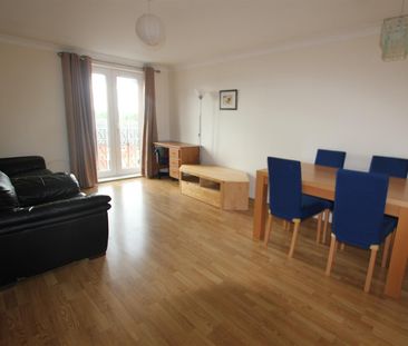 Thornbury Close, NW7 1HH, London - Photo 2