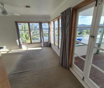 3 bed home - Photo 3