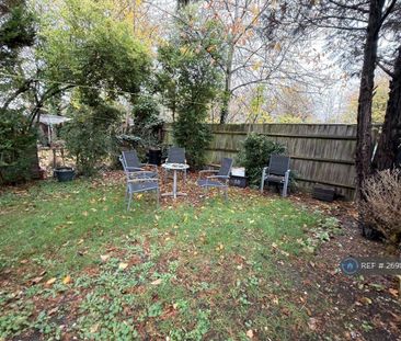 Studio to rent - Photo 5