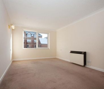 1 bedroom retirement property to rent - Photo 5