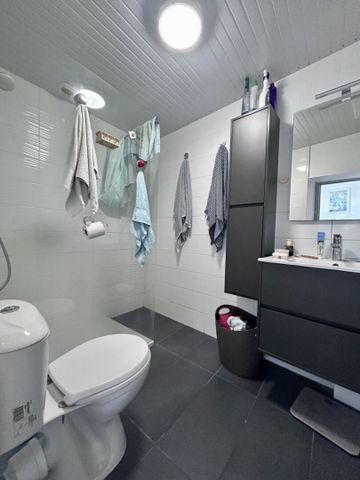 Location Maison 4 pièces 81m² DOL DE BRETAGNE 35120 - Photo 2