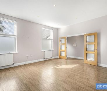 3 bedroom flat to rent - Photo 6