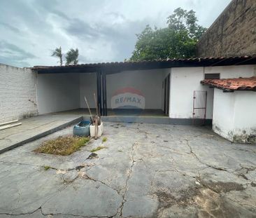 Casa Ampla no Centro – Residencial ou Comercial – 3 Quartos + Edícu... - Photo 6
