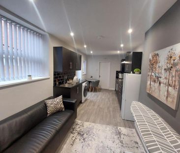 1 bedroom flat to rent - Photo 4