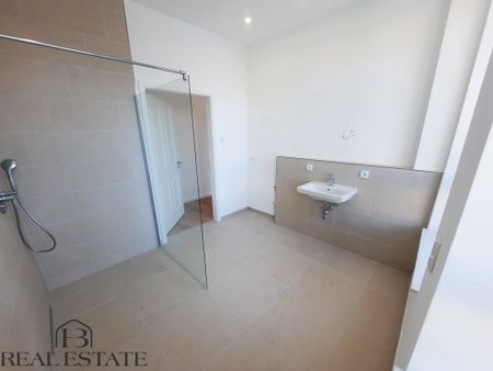 Moderne 3-Raum-Wohnung mit Terrasse und viel Tageslicht ! - Foto 5