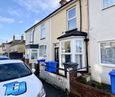Two Bedroom Terraced House With Ground Floor WC TO LET - Photo 2