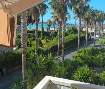 Appartement T3 VUE MER - Six Fours les Lones limite Sanary Port - - Photo 1