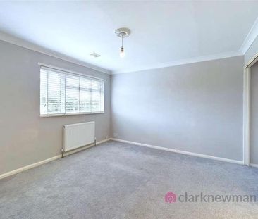 Chapel Fields, Harlow, CM17 - Photo 1