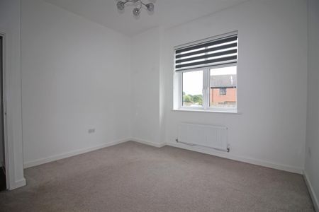 2 Bedroom Flat - Ground Floor - Photo 5