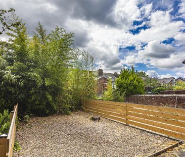 5 bedroom terraced house to rent - Photo 2