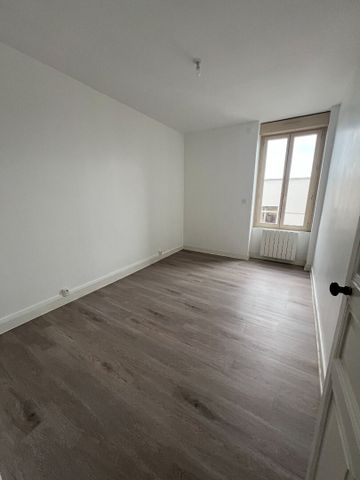 Apartment - Photo 2