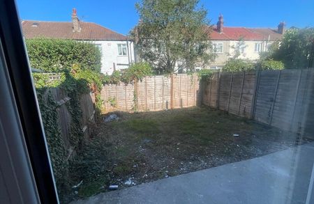 Woodmansterne Road SW16 - Photo 5