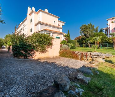 Apartamento T3 Duplex com Piscina - Quinta da Beloura I - Photo 5