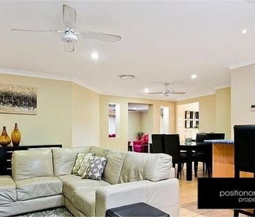 Beautiful Family Home - Photo 2