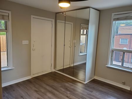 For Lease - 318 Millwood Road Unit# A, Toronto, Ontario - Photo 4