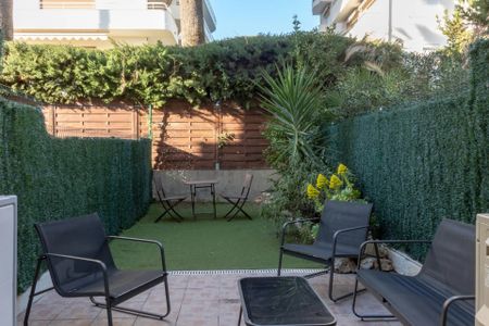 Location Appartement 1 pièce 20m² CANNES 06400 - Photo 5