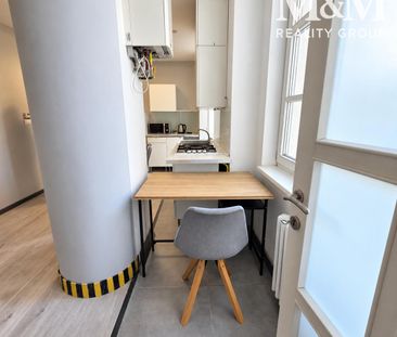 Staromestský byt 63m2 s dušou a 10 m² lodžiou - Photo 5