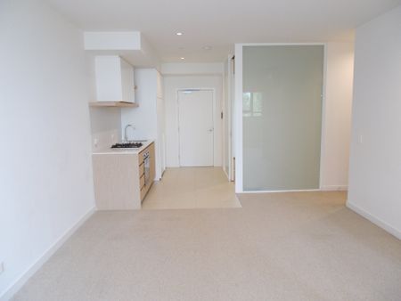 Bounce into Bond! - Photo 4