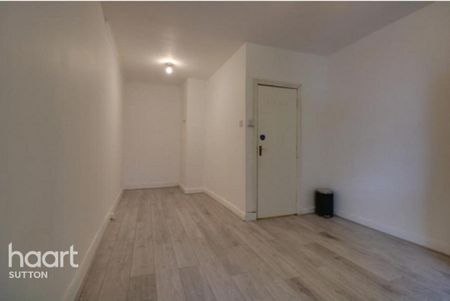 1 bedroom in a flat share to rent - Photo 5