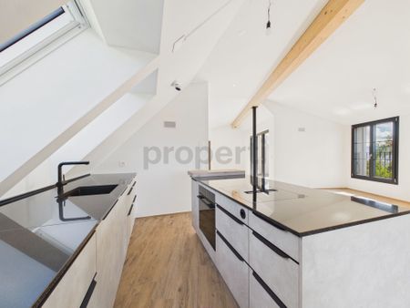 Attikawohnung direkt am Waldrand mit Zürichseeblick, Minergie-Standard und Free-Cooling - Foto 2