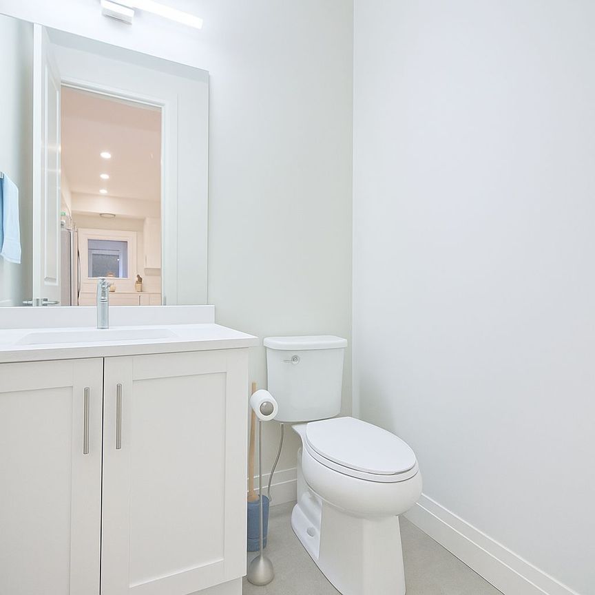 For Lease - 233 Watson Avenue Unit# 404, Windsor, Ontario - Photo 1