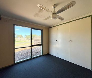 Plenty of Space, Inside and Out - Photo 2