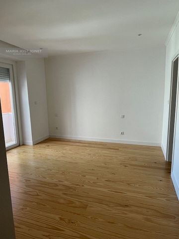 Ótimo Apartamento T3 sem móveis - Photo 4