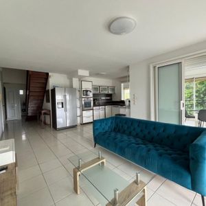Location Appartement 141.93m² 4 pièces Fort de france - Photo 2